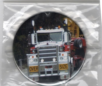 P87/ (A) KENWORTH 57mm BUTTON
