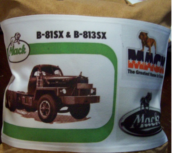 B81SX MACK TRUCK CUSHION COVER 40cm x 40cm