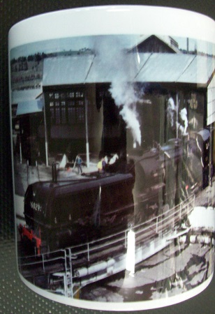 GARRATT 6029 ON TURNTABLE COFFEE MUG (C)
