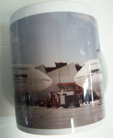 QANTAS COFFEE MUG (B)